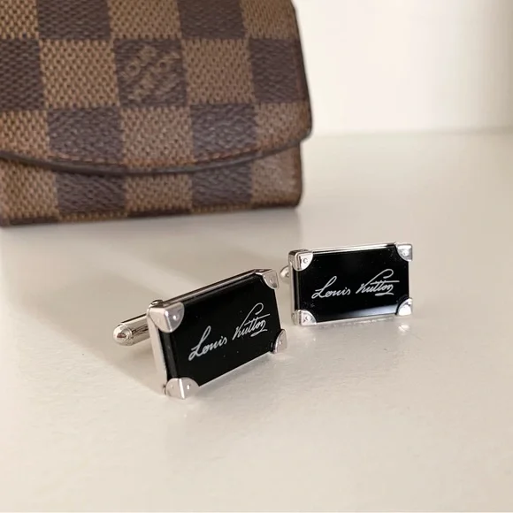 Louis Vuitton sterling silver trunk onyx cuff links in case - Picture 3 of 17